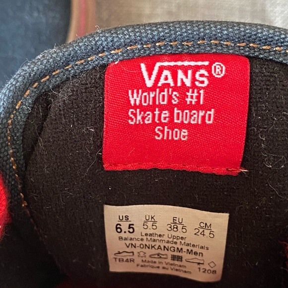 Vans Chukka Low “Navy Red Gum” Size 6.5 - Picture 4 of 6